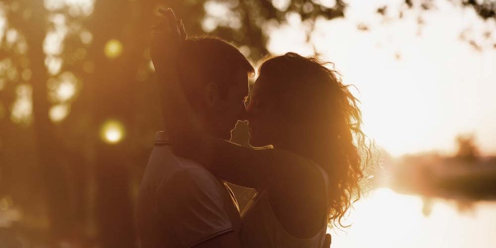 60 frases românticas curtas para expressar seus sentimentos profundos